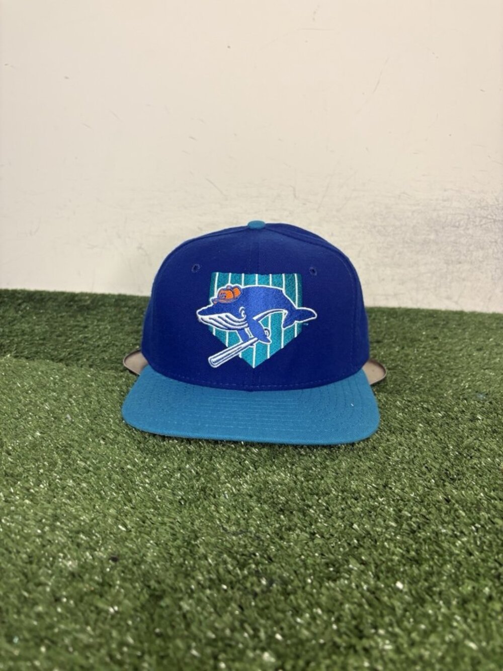 Vintage Lahaina Whalers hat cap snap back blue new era hawaii winter baseball